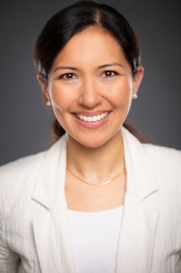 IMPLAVIO | Implantologie & Oralchirurgie Berlin | Dr. Esther Kluk